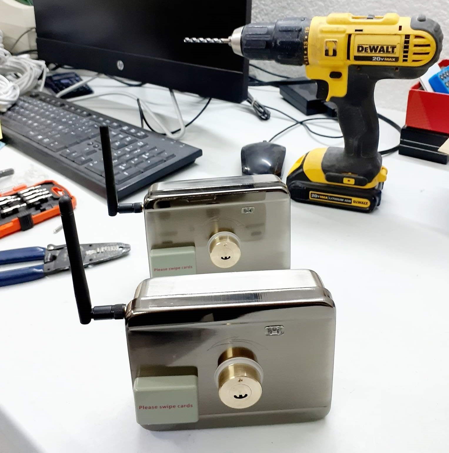 Equipos de control de acceso de ISBC